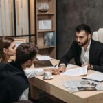 Na co zwrócić uwagę w umowie serwisowej wózków: kluczowe aspekty, które zapewnią bezpieczeństwo i efektywność operacyjną